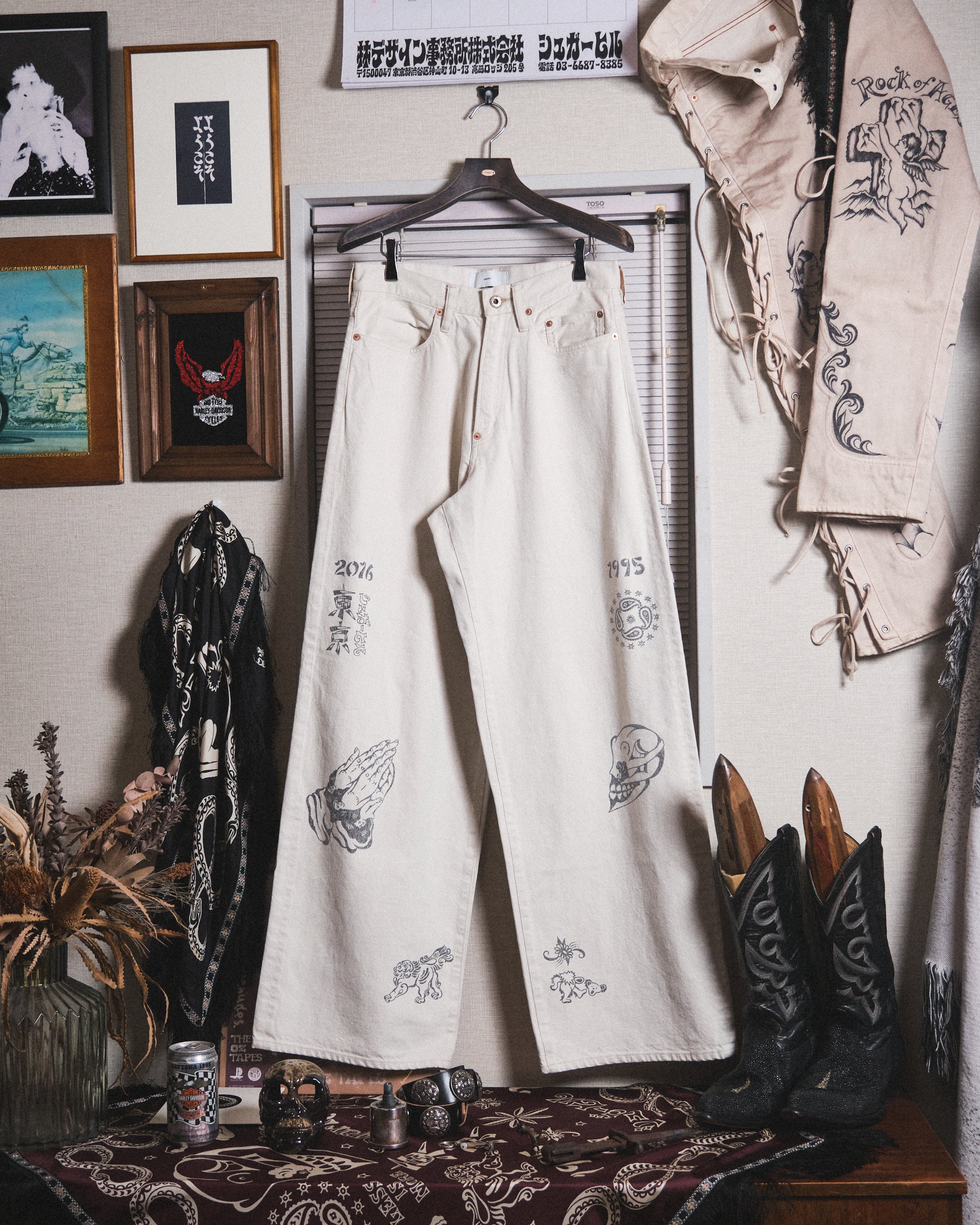 パンツ TATTOO FLASH PRINT MODERN DENIM WIDE CUT TATTOO FLASH PRINT MODERN DENIM WIDE CUT – SUGARHILL TOKYO