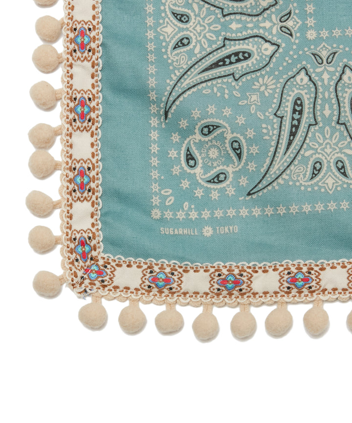 POMPOM BANDANA