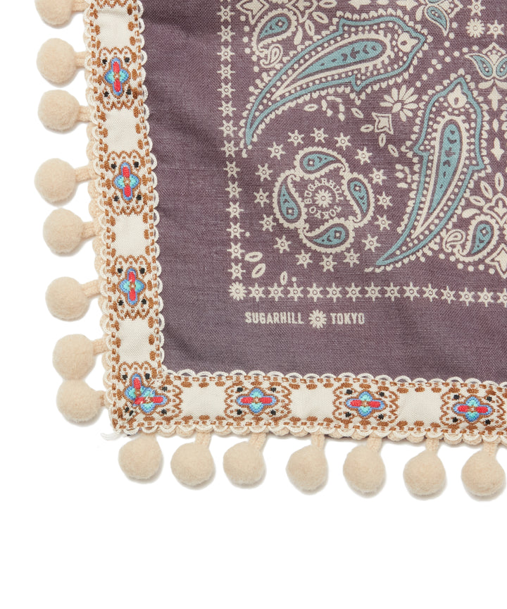 POMPOM BANDANA