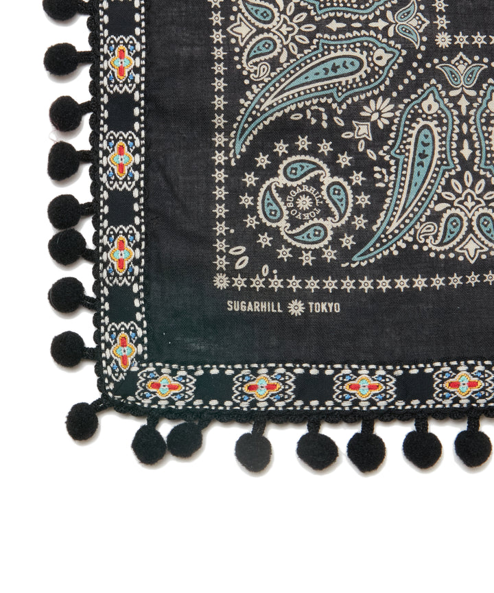 POMPOM BANDANA