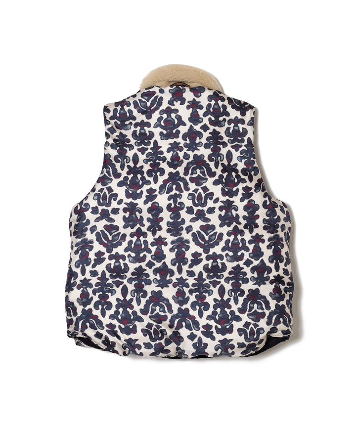 DOWN VEST
