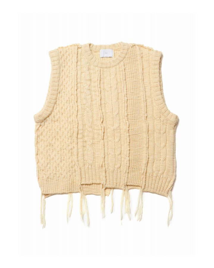 CABLE BUG KNIT VEST