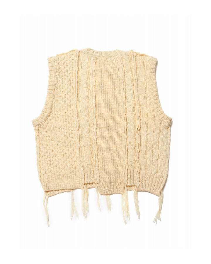 CABLE BUG KNIT VEST