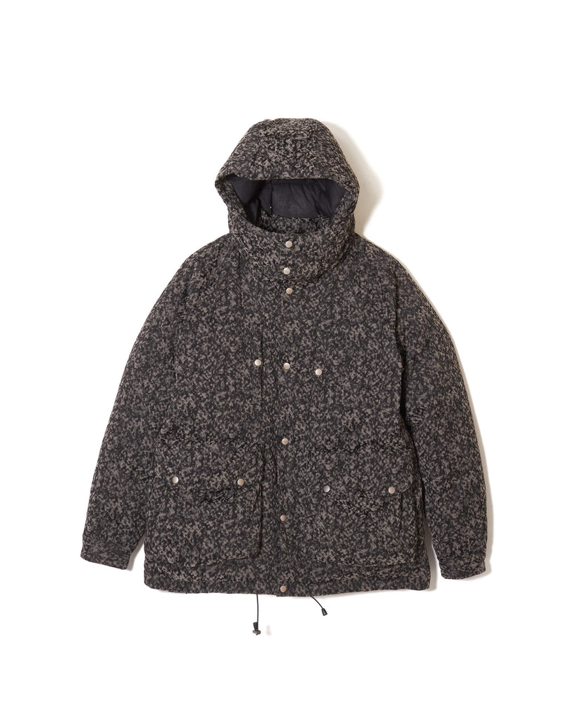 23AWJK08_BLACK_WHITE_01_b58ad4