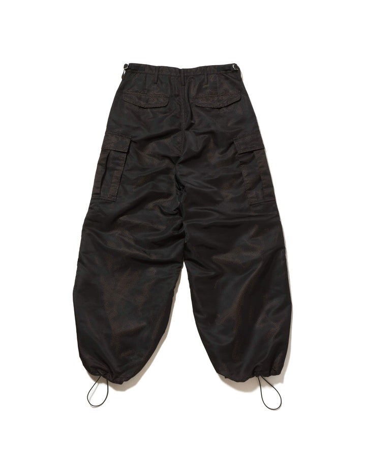 NYLON PUNCHING CARGOTROUSERS