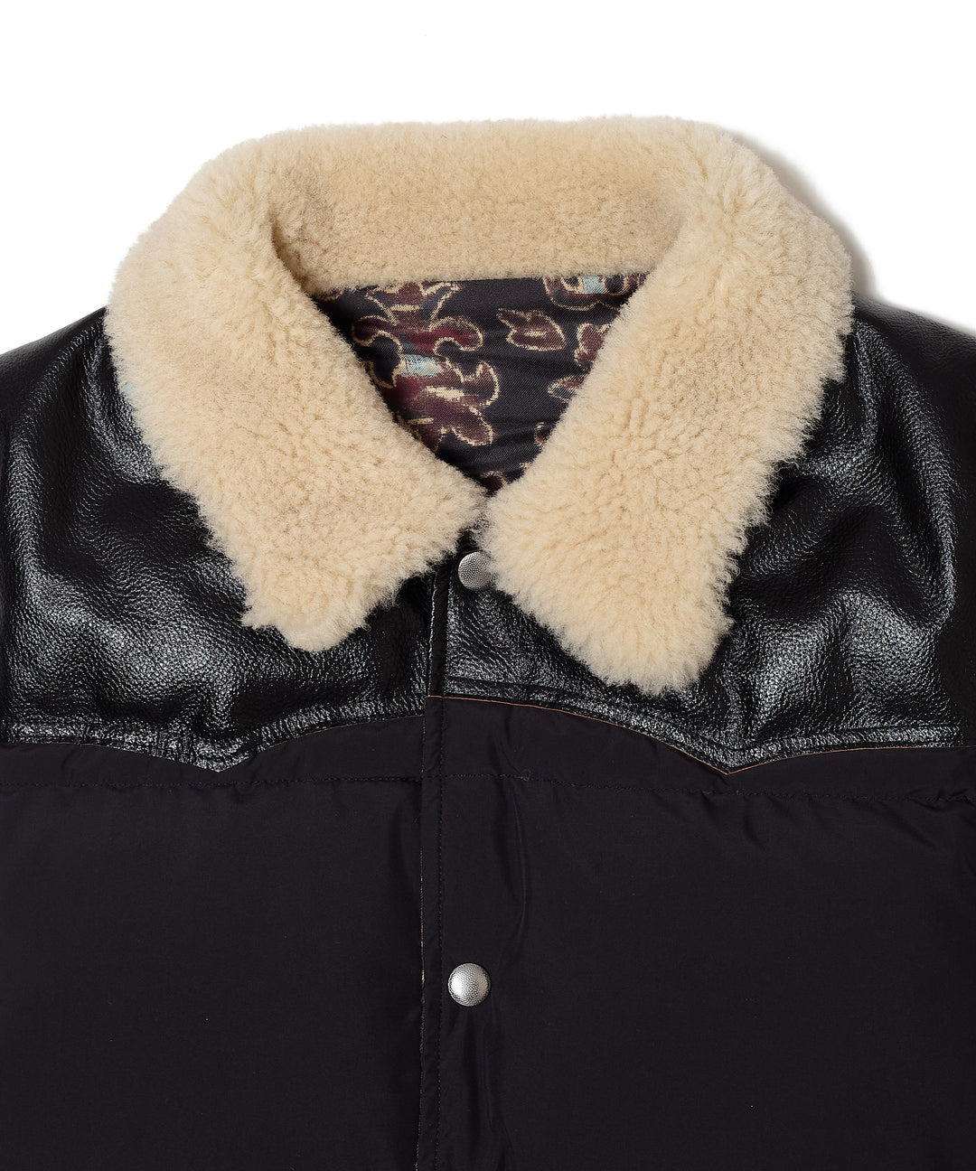 DOWN VEST