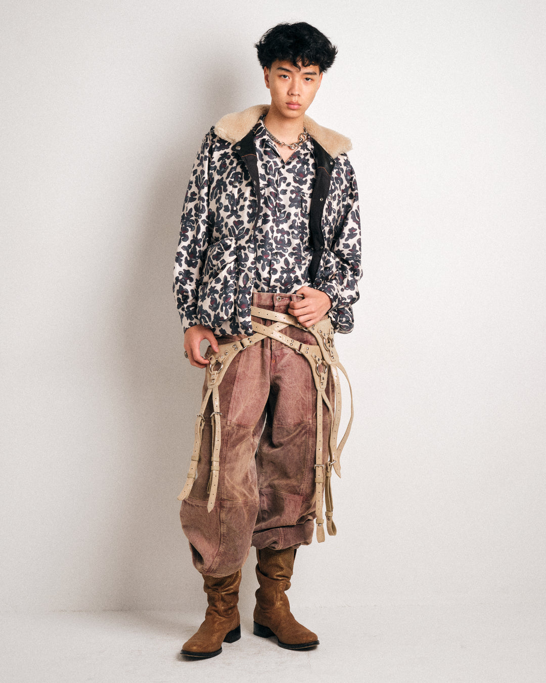 DOWN VEST
